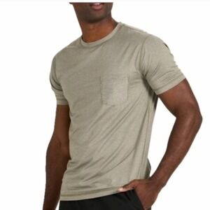 Vuori Shirt Mens Medium Green Tradewind Performance Tee 2.0 Short Sleeve Pocket